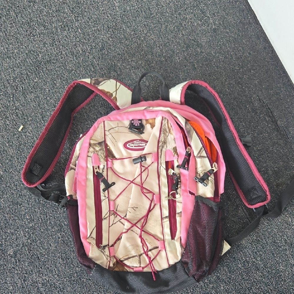 Mossy Oak Pink and Black Women's Backpack